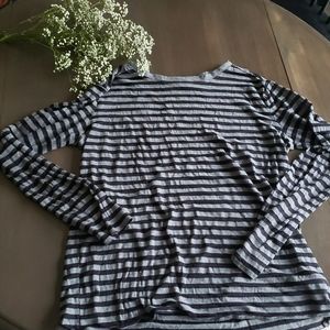 Grey and black striped tee
